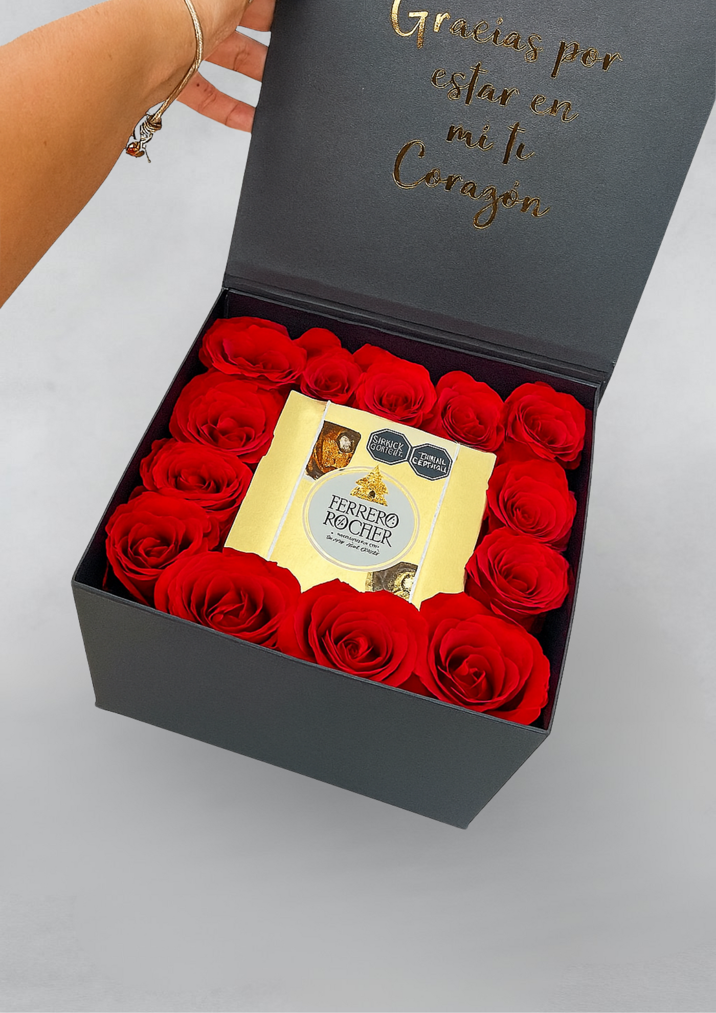 caja ferrero con rosas