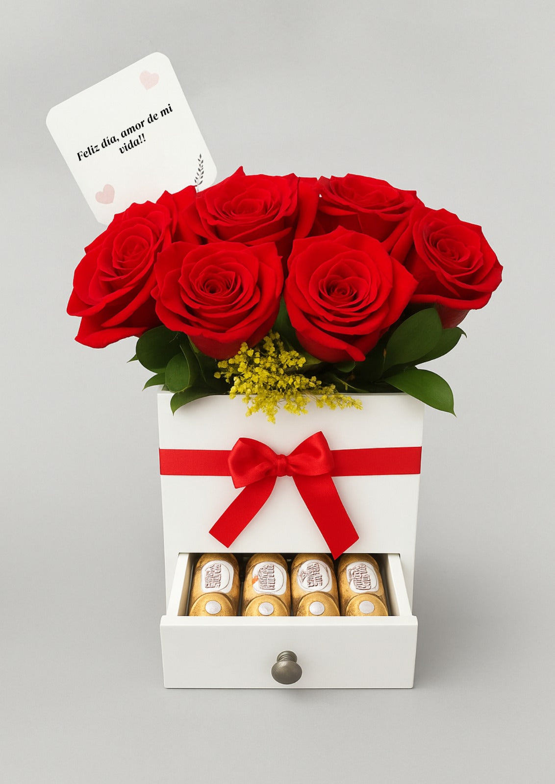 confitera de madera con rosas